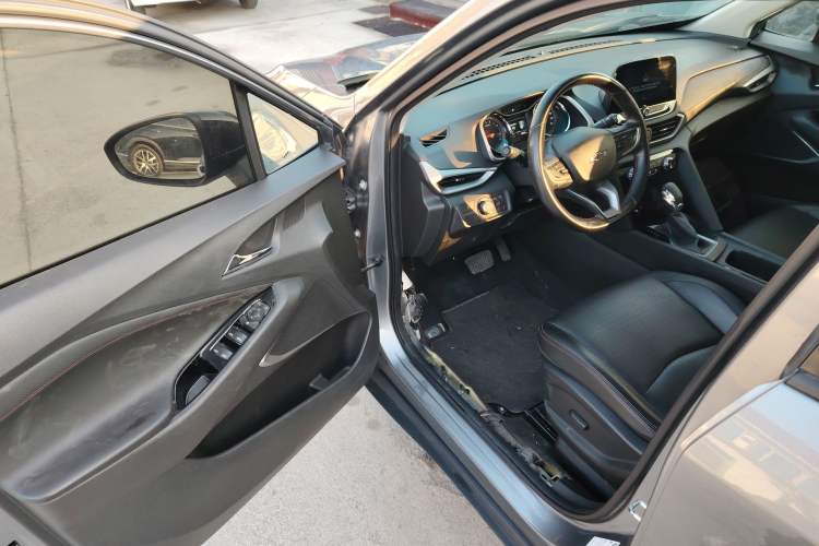 Used Chevrolet Orlando 2019 Redline 530T Automatic Enjoyment Version (5+2 Seating) China VI
