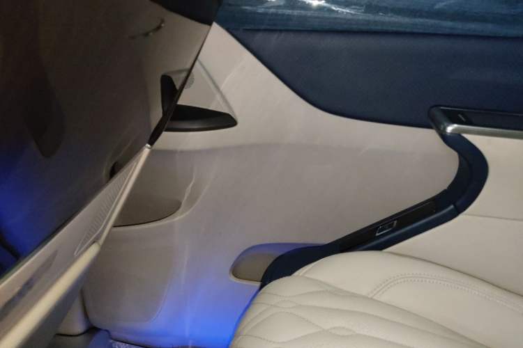 Used Buick GL8 2020 ES Land Cruiser 653T Comfort Edition
