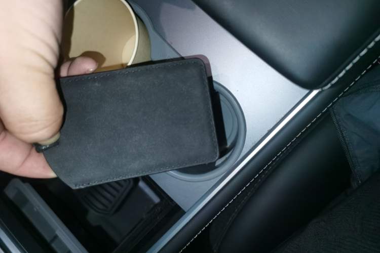 Used Tesla Model Y 2024 Long-Range All-Wheel-Drive Version