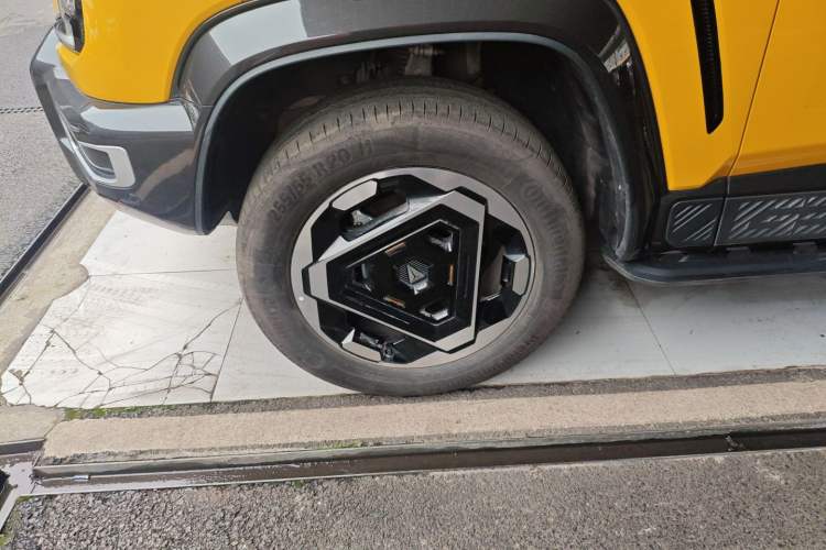 Used  G318 2025 Worry-Free Adventure Edition Four-Wheel Drive Secret Realm Version