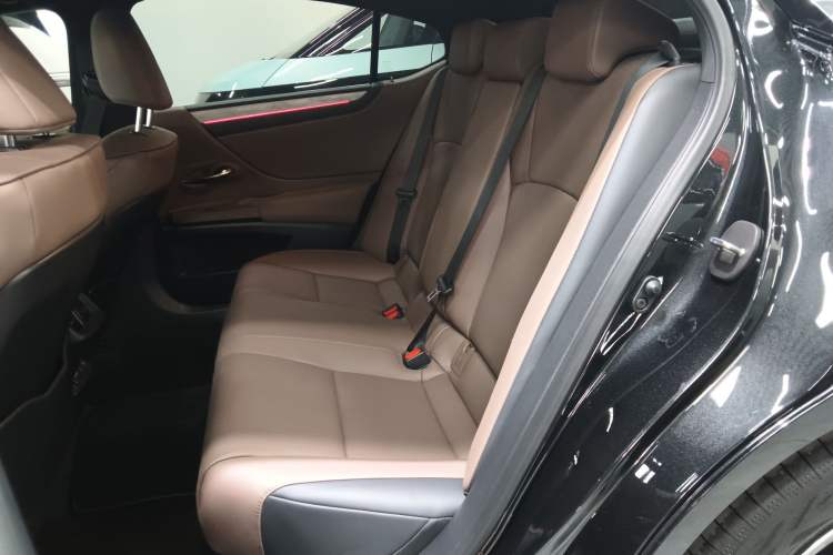 Used Lexus ES 2025 200 Premium Edition
