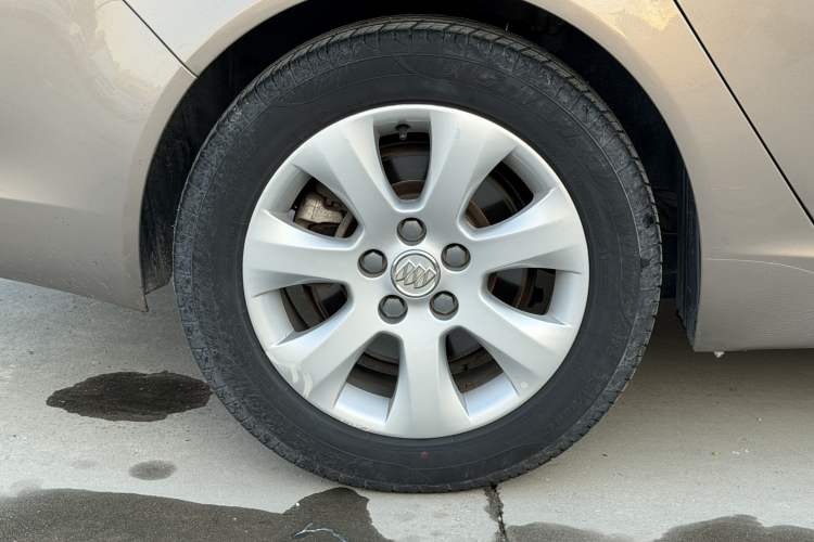 Used Buick Regal 2015 1.6T Leading Technology Model
