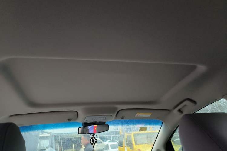 Used Buick GL8 2021 Land Cruiser Executive Class 652T Comfort Model
