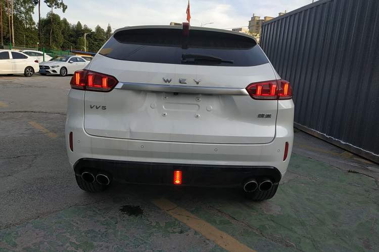 Used Wey VV5 2019 1.5T Two-Wheel Drive Color Pioneer
