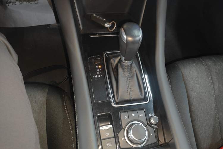 Used Mazda Atenza 2020 2.0L Blue Sky Fashion Edition
