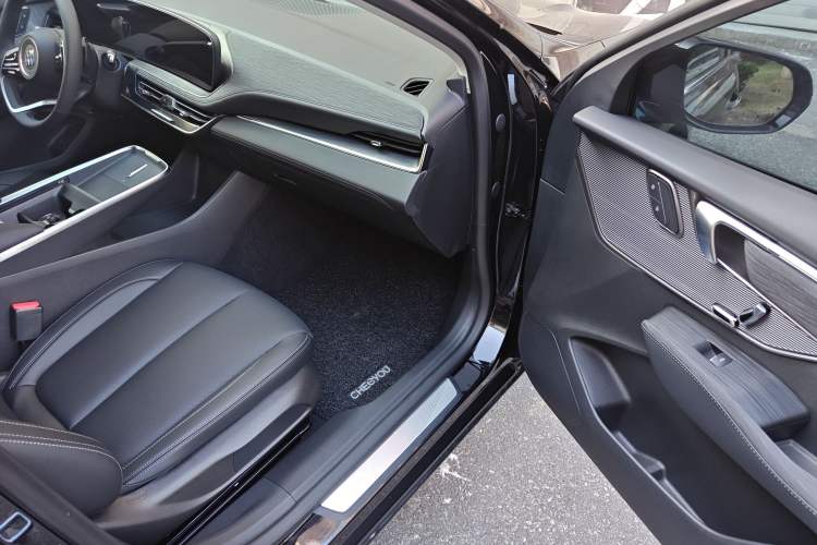 Used Buick LaCrosse 2025 28T Platinum Edition
