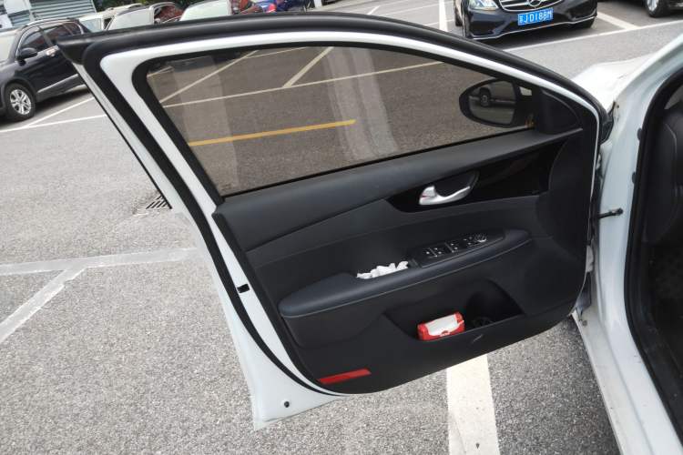 Used Kia K3 2021 Revised 1.5L CVT Fashion Edition
