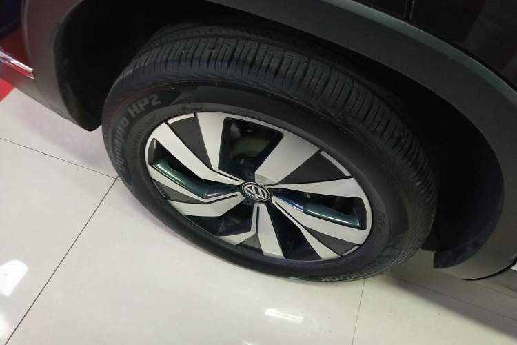 Used Volkswagen Tayron 2020 330TSI Two-Wheel Drive Luxury Smart Connectivity Version