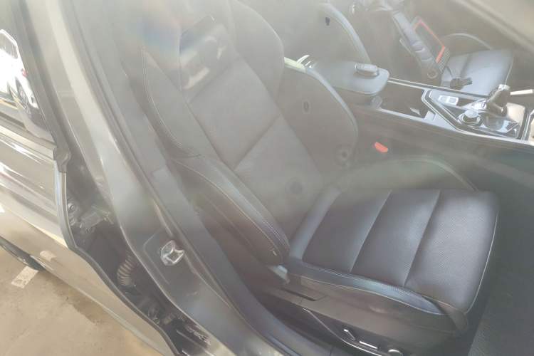 Used Lynk & Co 03 2022 2.0TD DCT JingPro
