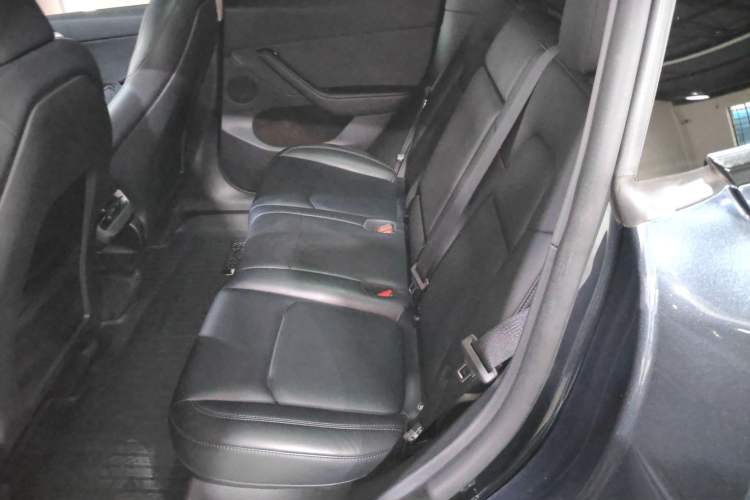 Used Tesla Model Y 2024 Rear-Wheel-Drive Version