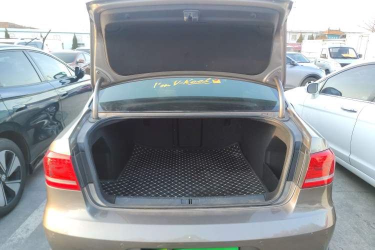 Used Volkswagen Magotan 2015 Facelift 1.8TSI Luxury Model
