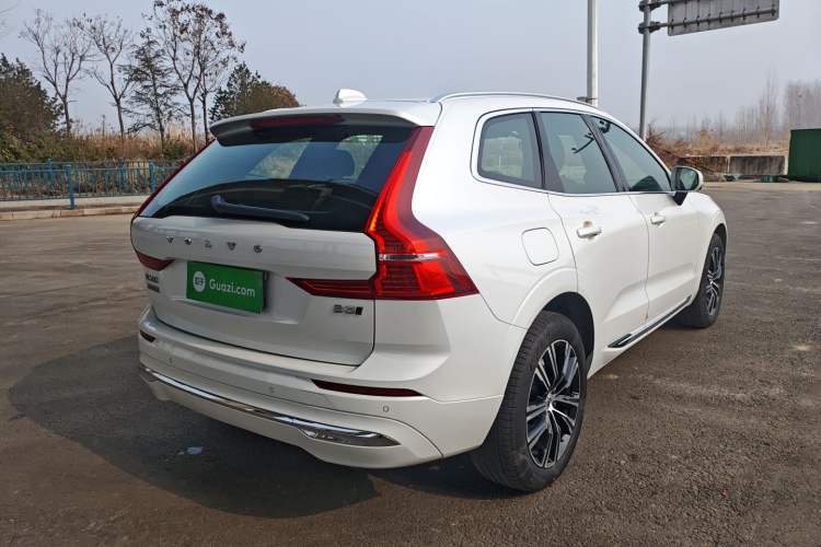 Used Volvo XC60 2022 B5 4x4 Smart Luxury Edition
