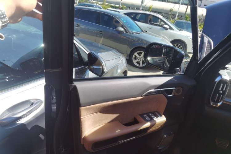 Used Jetour Traveler 2023 2.0T All-Wheel Drive CrossPRO+
