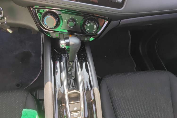 Used Honda Vezel 2017 1.5L CVT 2WD Comfort Model
