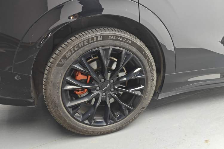 Used Zeekr 7X 2025 100 kWh Long-Range Rear-Wheel Drive with Intelligent Driving Features
