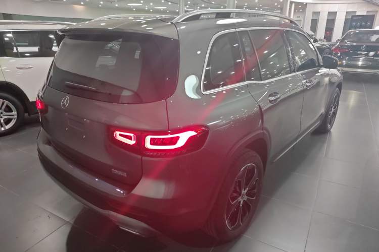 Used Mercedes-Benz GLB 2022 Updated GLB 200 Fashion Edition
