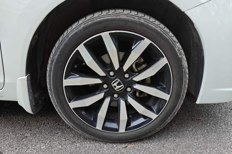 Used Honda Civic 2014 1.8L Automatic Luxury Edition
