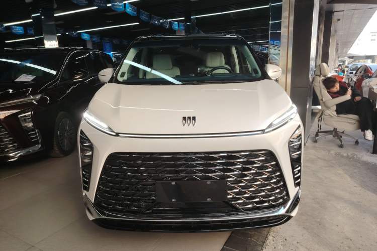 Used Buick GL8 New Energy 2024 Lu Zun Luxury Edition 7-Seater
