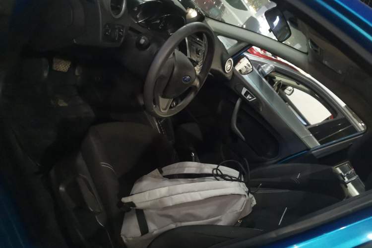 Used Ford Fiesta 2013 Hatchback 1.5L Automatic Fashion Edition
