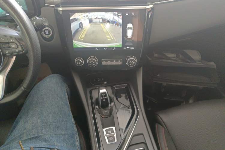 Used Lynk & Co 02 2019 High-Energy Edition 2.0T Automatic Two-Wheel Drive Rugged Version China VI Standard
