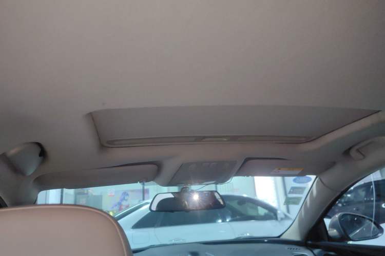 Used Buick Regal 2014 2.0L Leading Fashion Edition