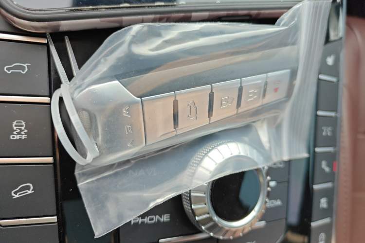 Used Wey VV7 2017 2.0T Flagship Edition
