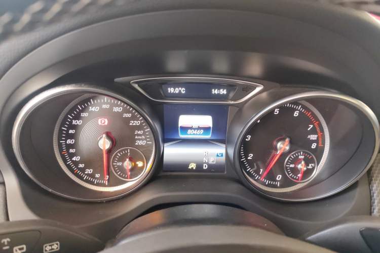 Used Mercedes-Benz GLA 2017 GLA 220 4MATIC Fashion Model
