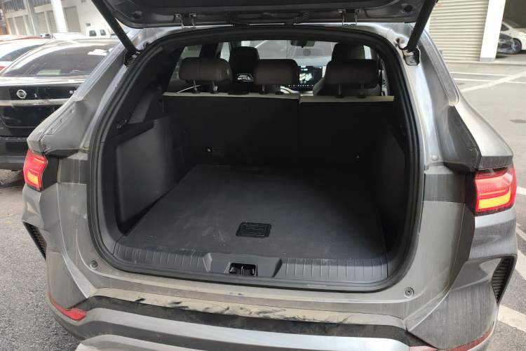 Used BYD Song PLUS New Energy 2025 EV Intelligent Driving Version 520km Premium Model