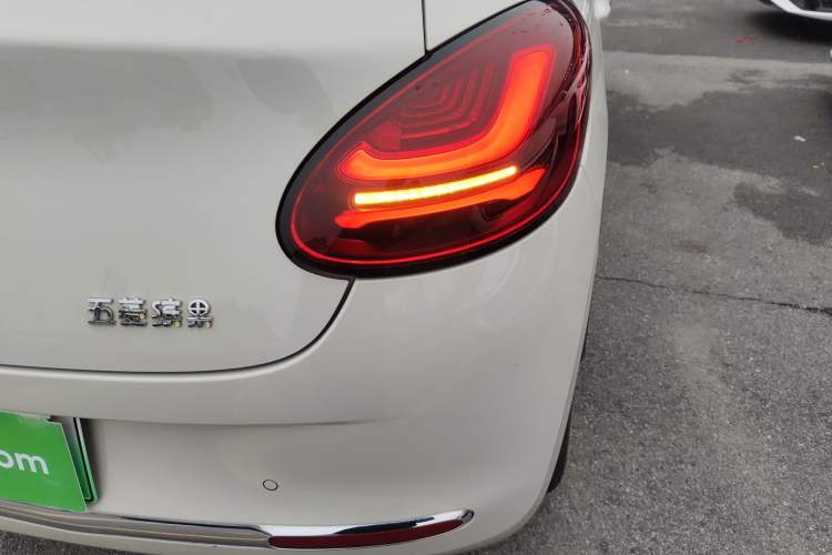 Used Wuling Bingo 2023 410 km Lingxi Deluxe Edition