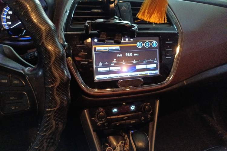 Used Suzuki Vitara S-Cross 2017 1.6L CVT Two-Wheel Drive Urban Advanced Model
