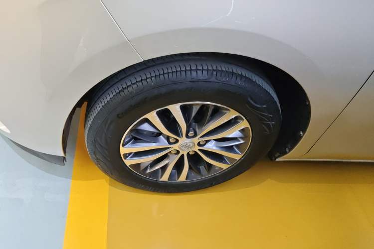 Used Buick GL8 2017 ES 28T Luxury Model China V Standard