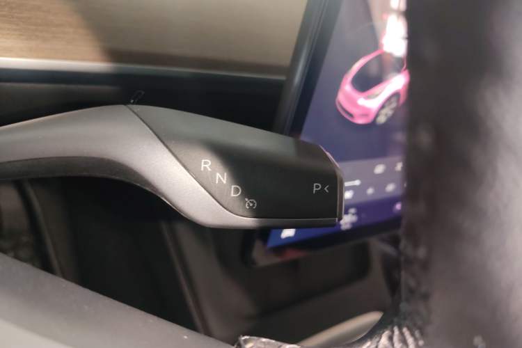 Used Tesla Model Y 2021 Standard Range Rear-Wheel Drive Version
