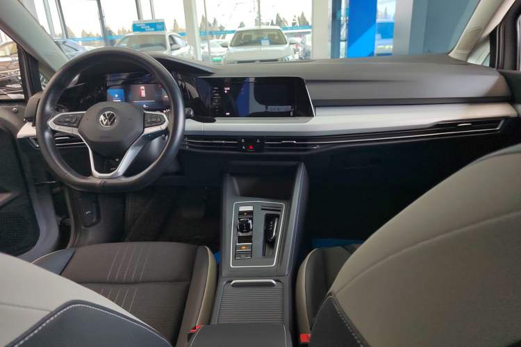 Used Volkswagen Golf 2023 Facelift 280TSI DSG Pro