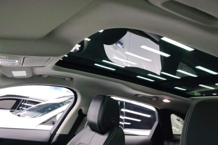 Used Jaguar F-PACE 2018 2.0T All-Wheel Drive R-Sport Sport Edition