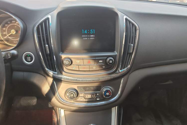 Used Baojun 560 2016 1.8L iAMT Luxury Model
