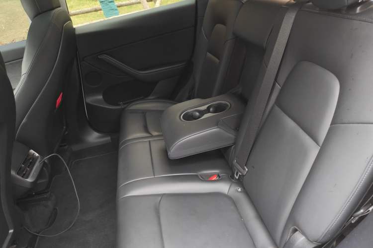 Used Tesla Model Y 2021 Standard Range Rear-Wheel Drive Version