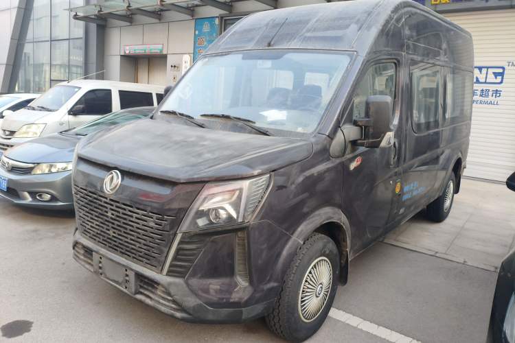 Used Dongfeng Yufeng Yufeng 2023 V9+ 2.0T Manual Front-Drive Multi-Function Mid-Roof High-Roof 7/8/9-Seater