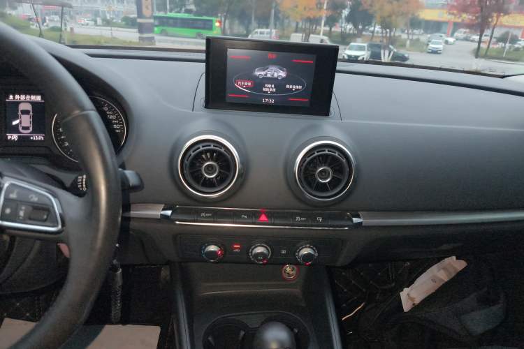 Used Audi A3 2014 Limousine 35 TFSI Automatic Fashion Model
