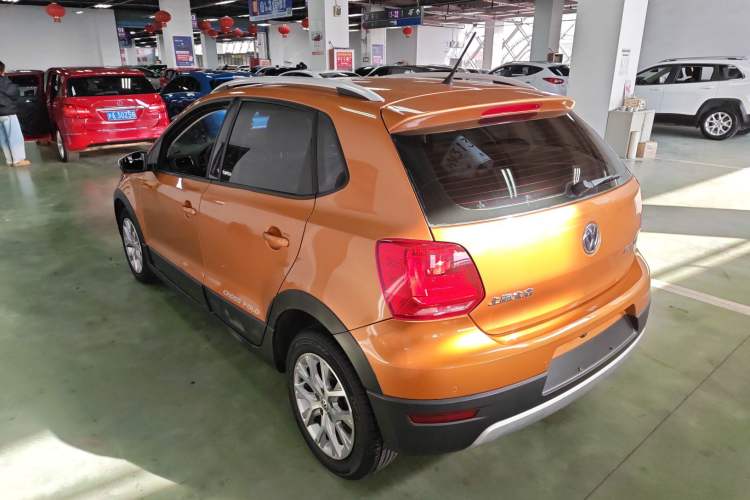 Used Volkswagen Polo 2014 1.6L Cross Polo Automatic