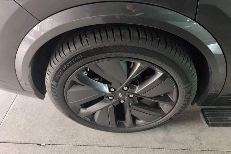 Used Li Auto L9 2024 Ultra Model
