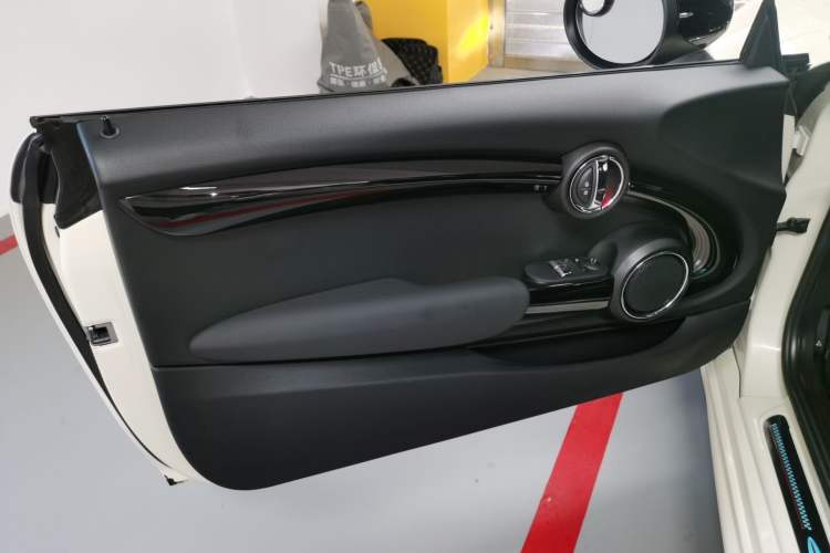 Used  MINI 2019 2.0T COOPER S Racing Driver
