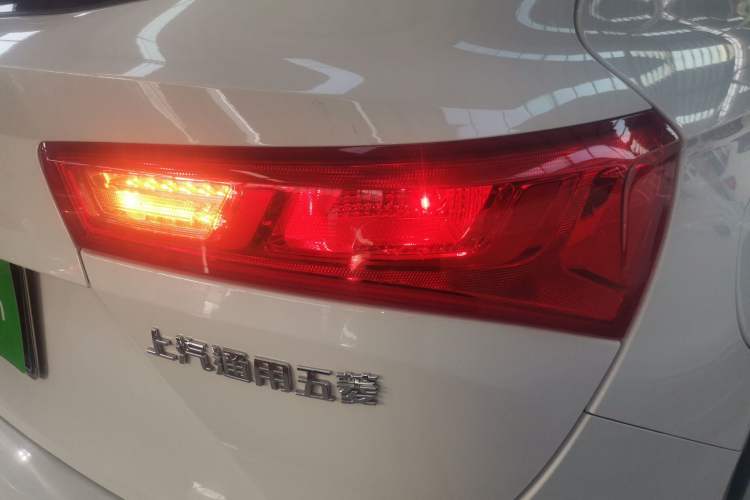 Used Baojun 530 2021 Global Car Anniversary Edition 1.5T CVT Prestige Connected Model 6 Seats