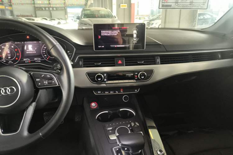 Used Audi A4L 2019 40 TFSI Fashion Version China V