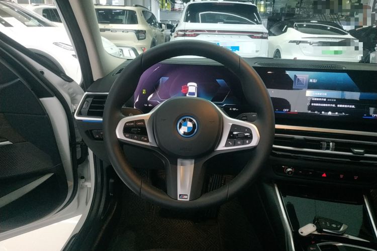 Used BMW i3 2024 eDrive 35 L
