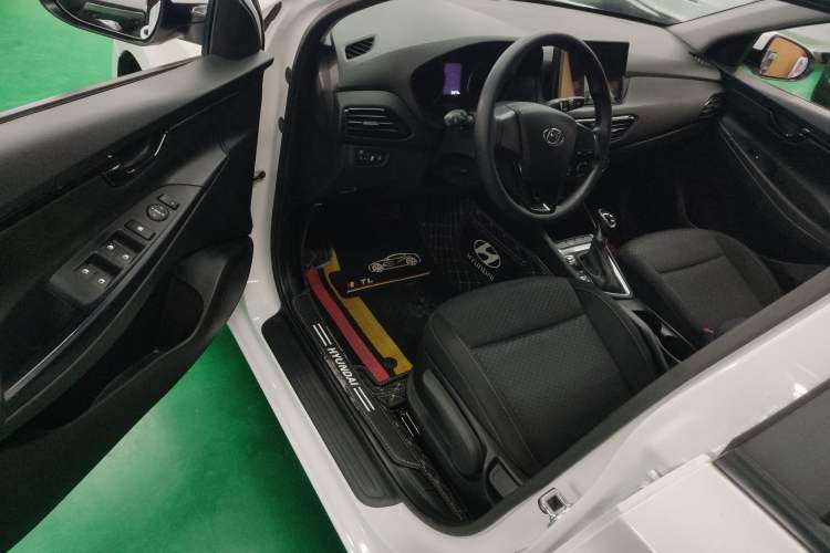 Used Hyundai Celesta 2020 1.6L Automatic GL Enjoyable Edition