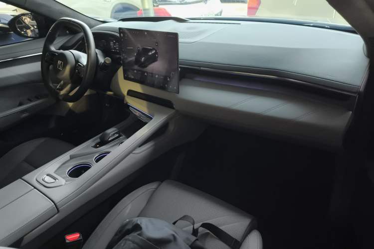 Used Zeekr 001 2025 WE Edition 100 kWh Rear-Wheel Drive
