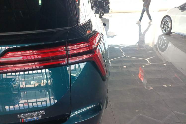 Used Wey Lanshan 2023 Four-Wheel Drive Ultra-Long Range Version
