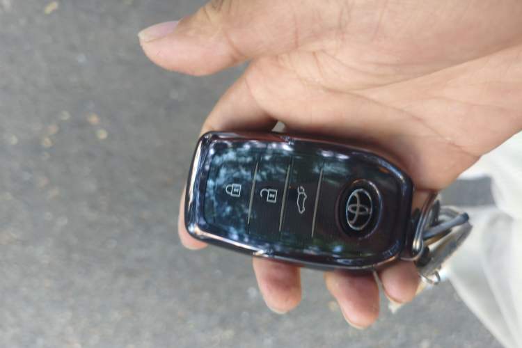 Used Toyota Highlander 2024 2.5L Smart Electric Hybrid Dual-Engine Four-Wheel Drive Prestige Version – 7 Seats
