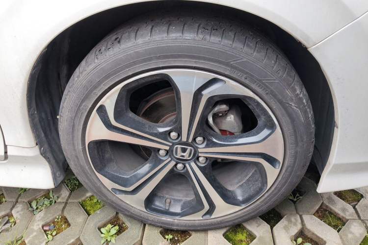 Used Honda Jade 2017 210 TURBO CVT Luxury Edition 5 Seats
