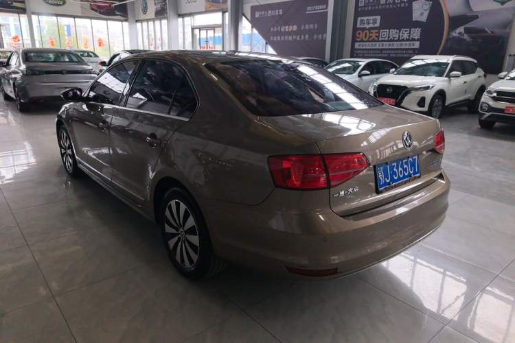 Used Volkswagen Sagitar 2017 1.6L Automatic Comfort Model
